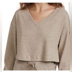 ALO YOGA BROWN MUSE RIBBED SWEATSHIRT LONG SLEEVE V NECK SIZE SMALL